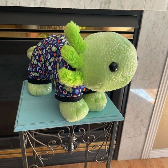 Build a Bear Lime Green Glow in The Dark AXOLOTL 19 inch Plush with Outfit! - Picture 15 of 16